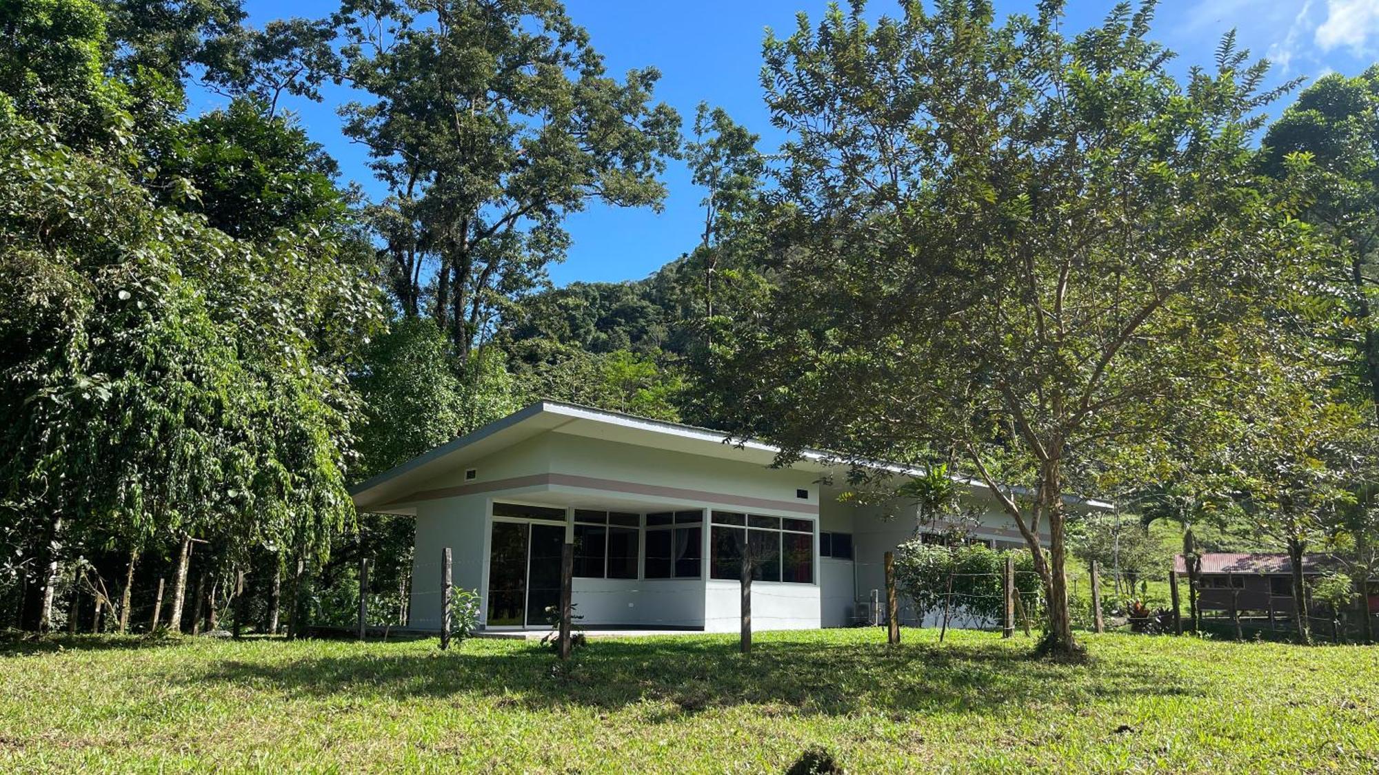 Mei Tai Cacao Lodge Bijagua Exteriör bild