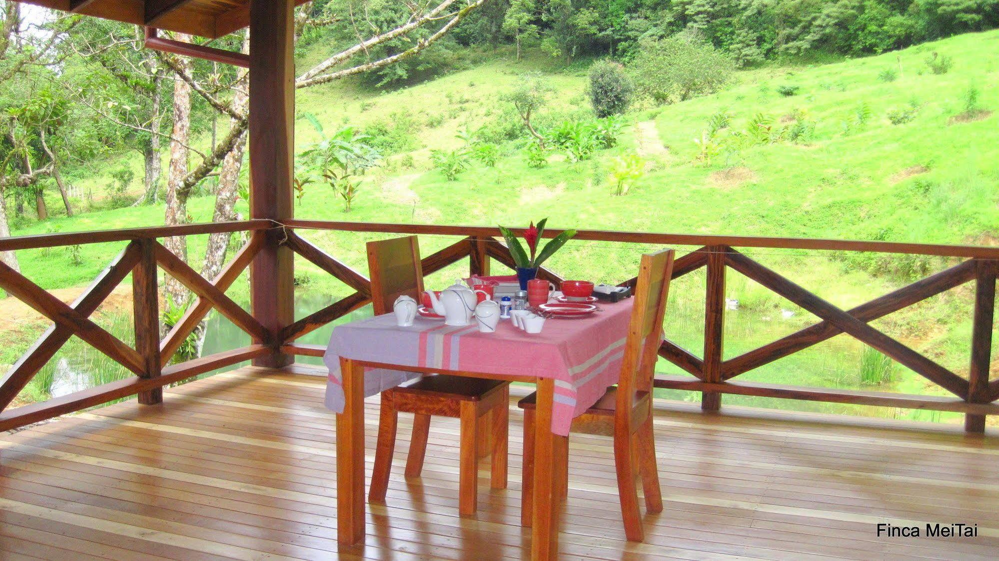 Mei Tai Cacao Lodge Bijagua Exteriör bild
